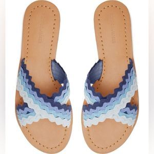 NIB Draper James Piper flat sandals in blue - Size 7